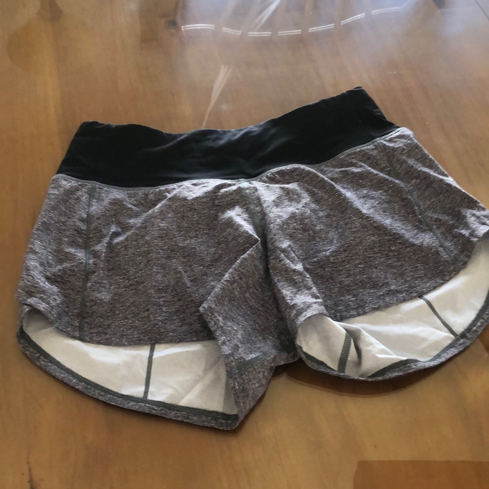 Lueluelemon running shorts